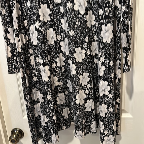 Old Navy XL Dress - Picture 4 of 6
